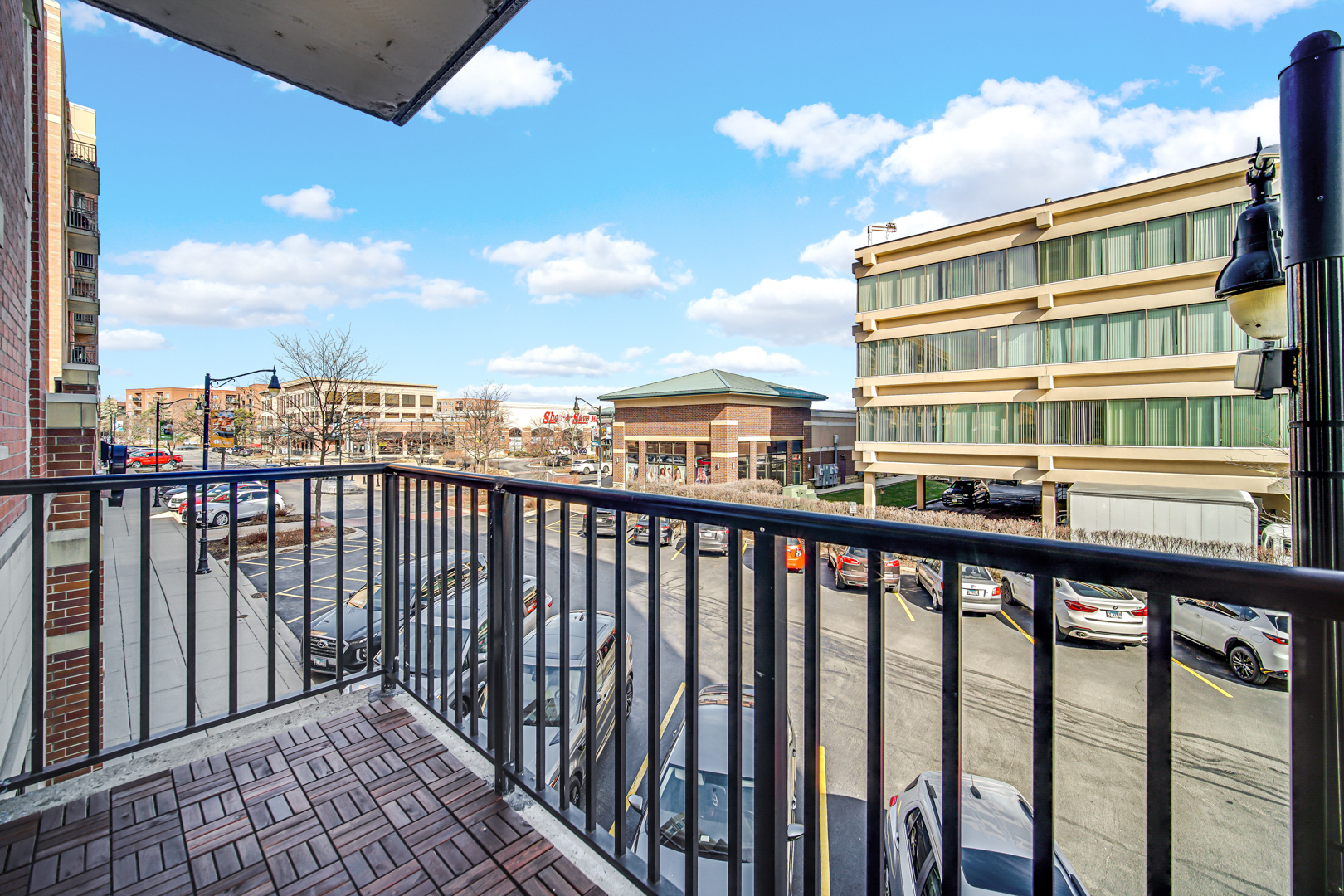 656 Pearson Street Unit: 212C