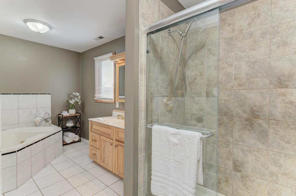 2231 N 72nd Court