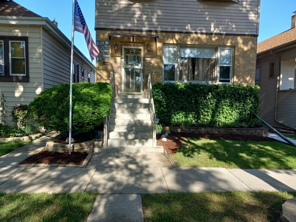 2231 N 72nd Court