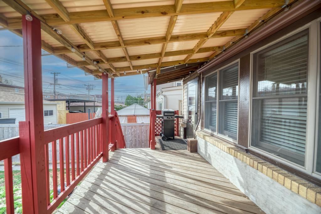 2231 N 72nd Court