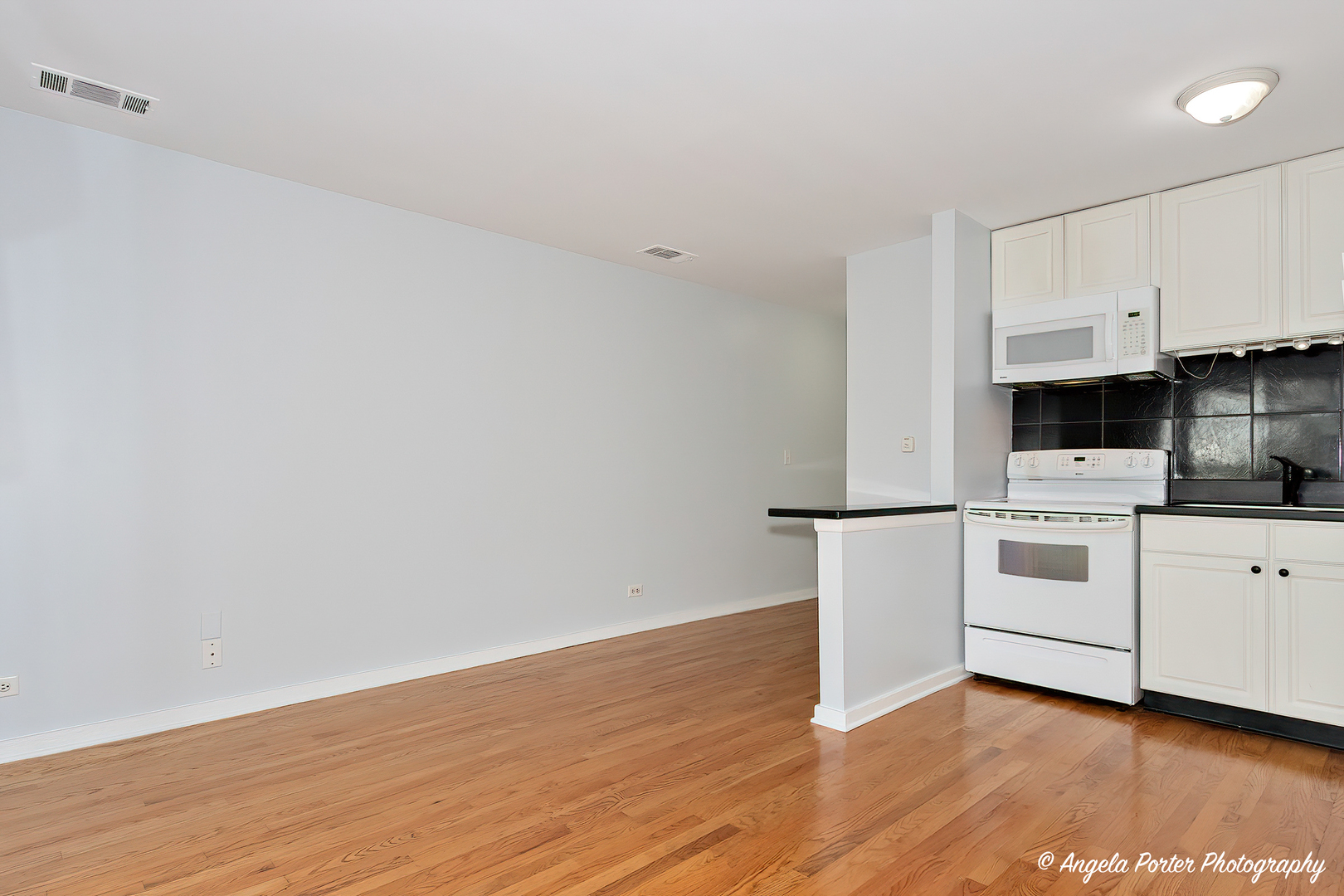 52 OAK HILL COLONY Unit: 11