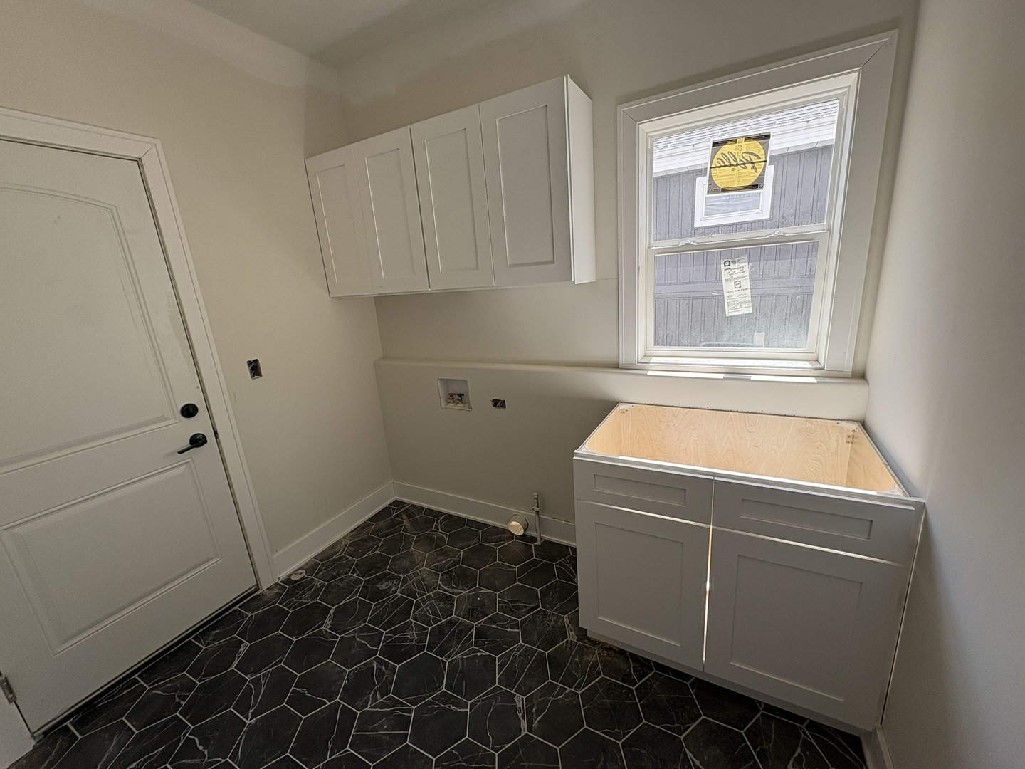 25W275 Doris Avenue