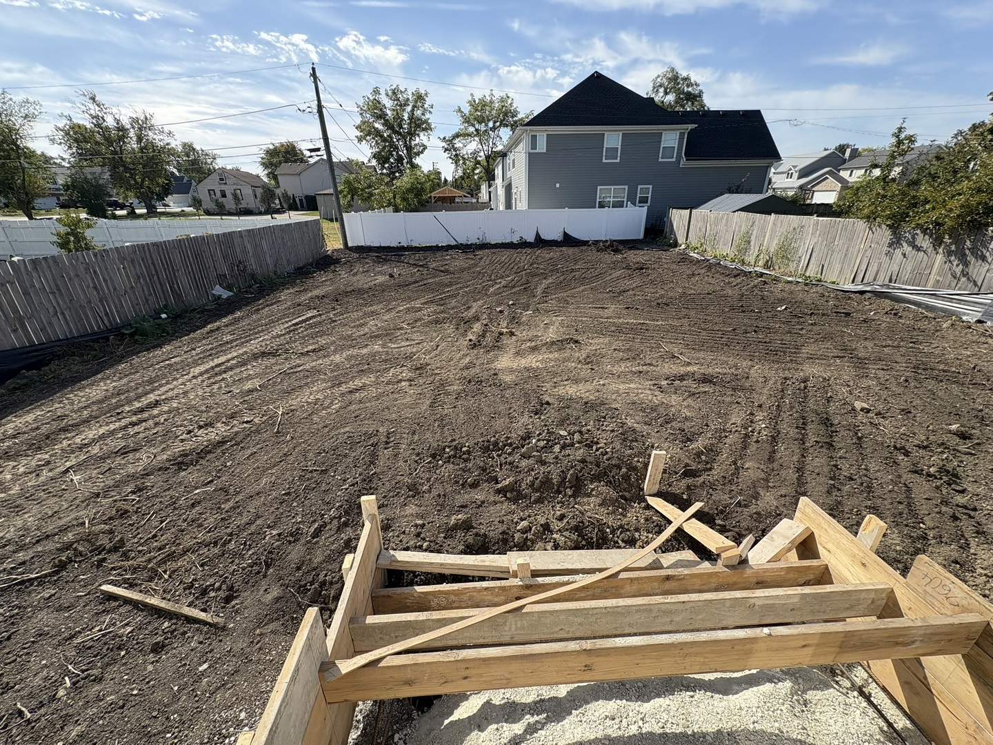 25W275 Doris Avenue