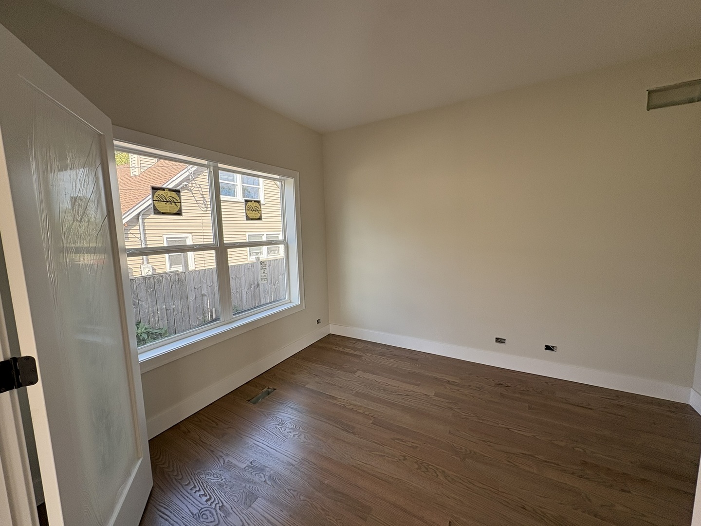 25W275 Doris Avenue