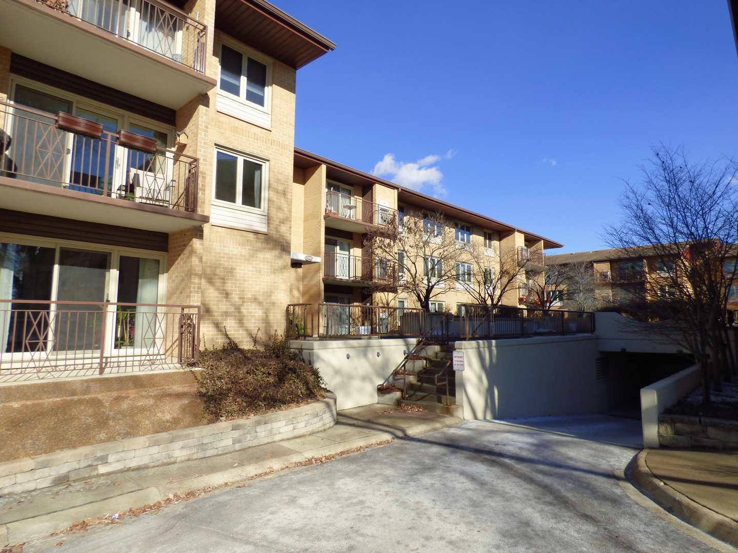 2500 W Talcott Road Unit: 207