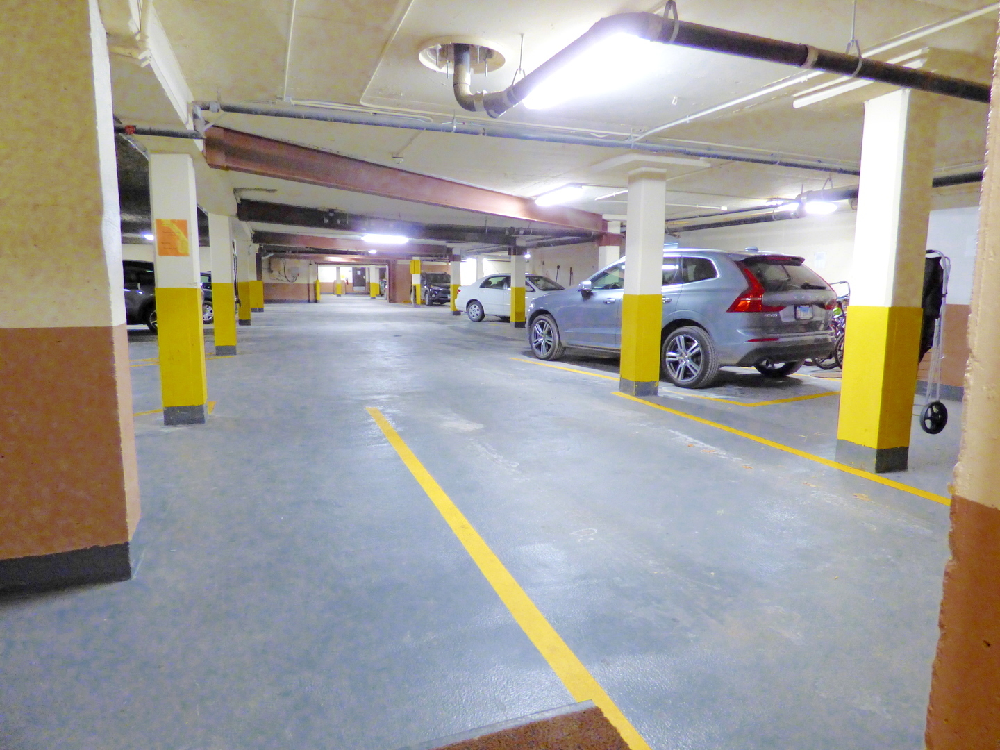 2500 W Talcott Road Unit: 207