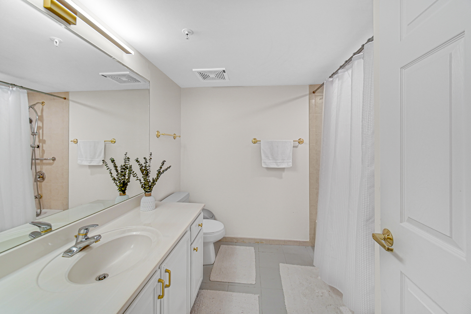 750 Pearson Street Unit: 302