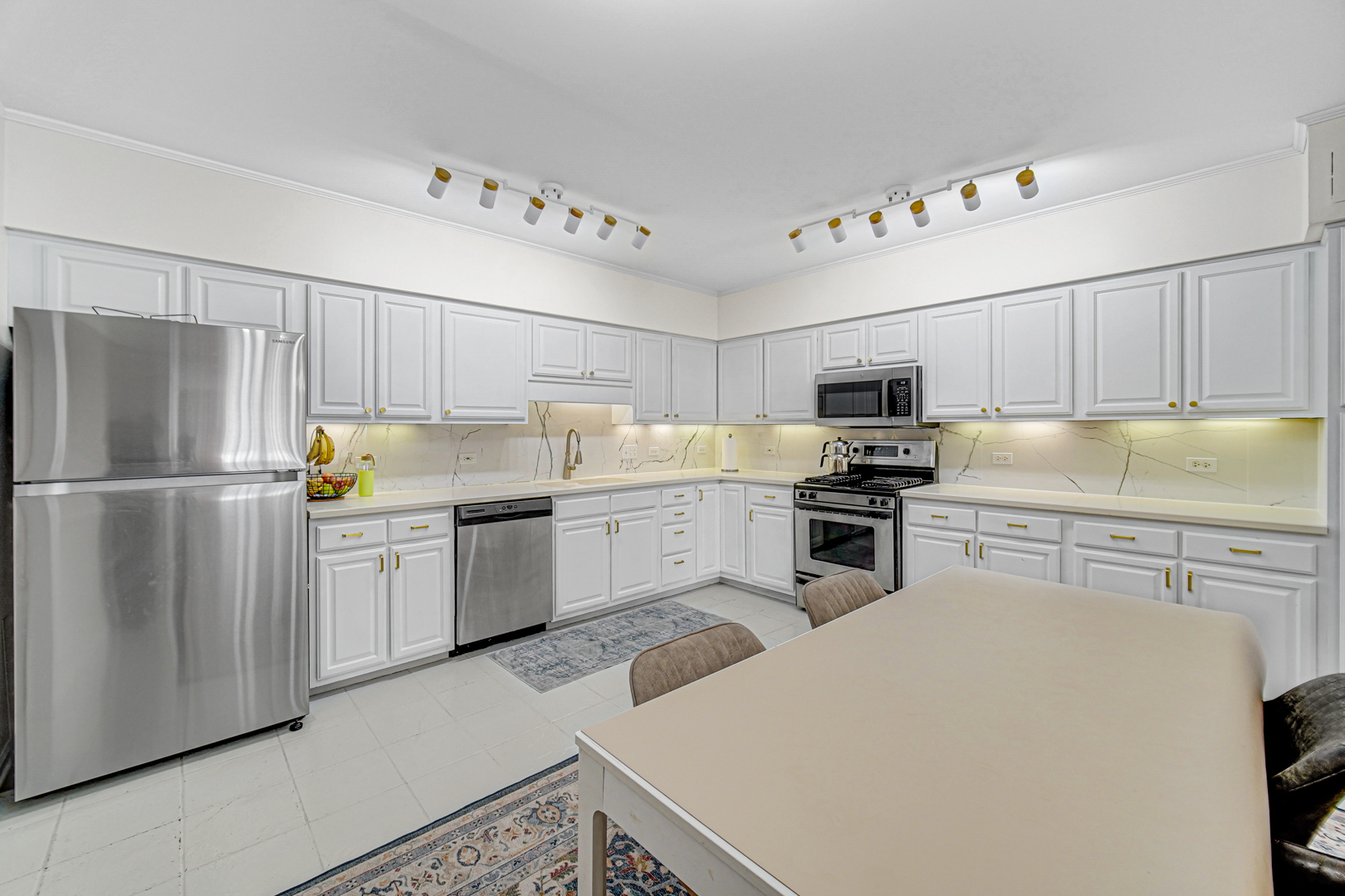 750 Pearson Street Unit: 302