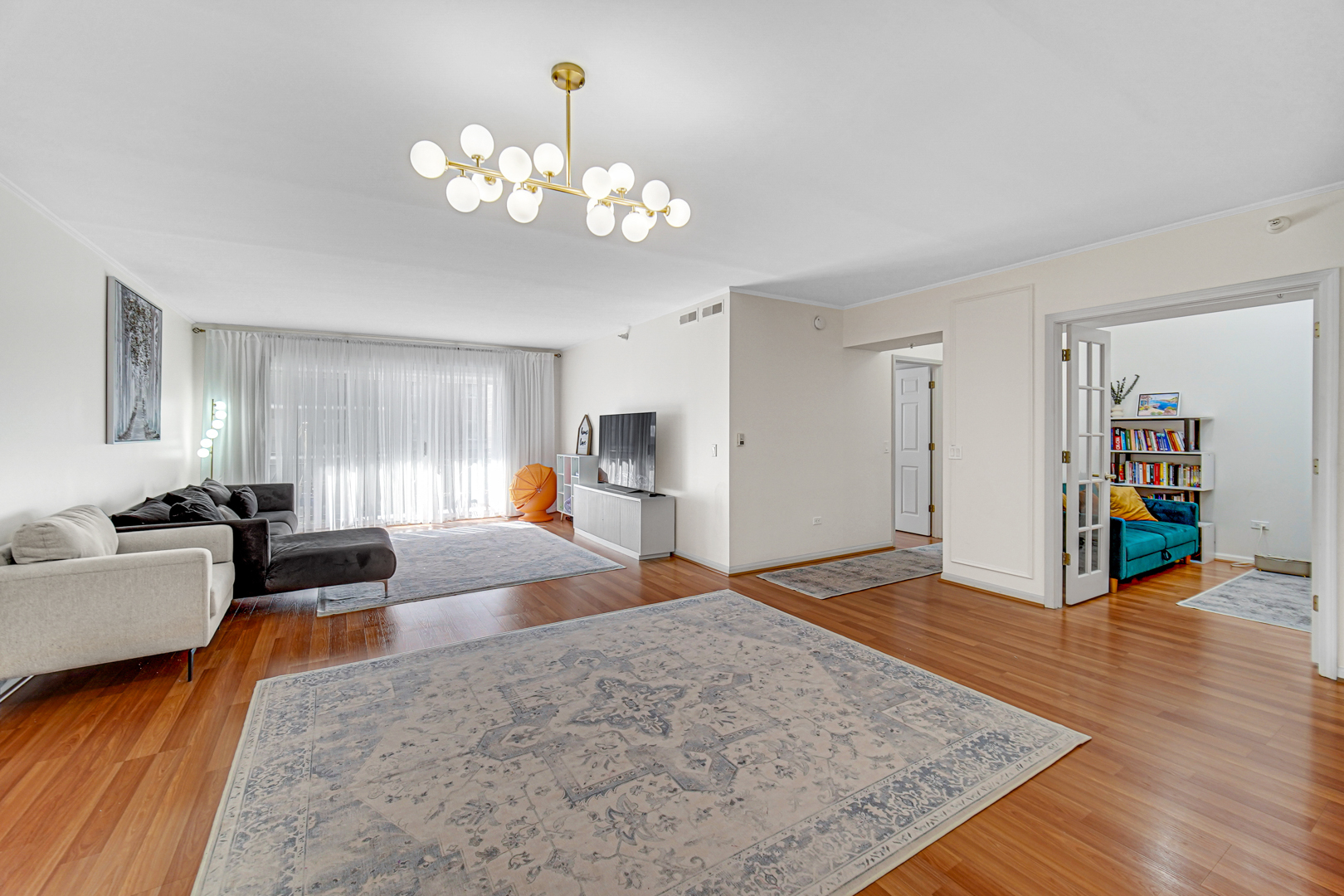 750 Pearson Street Unit: 302