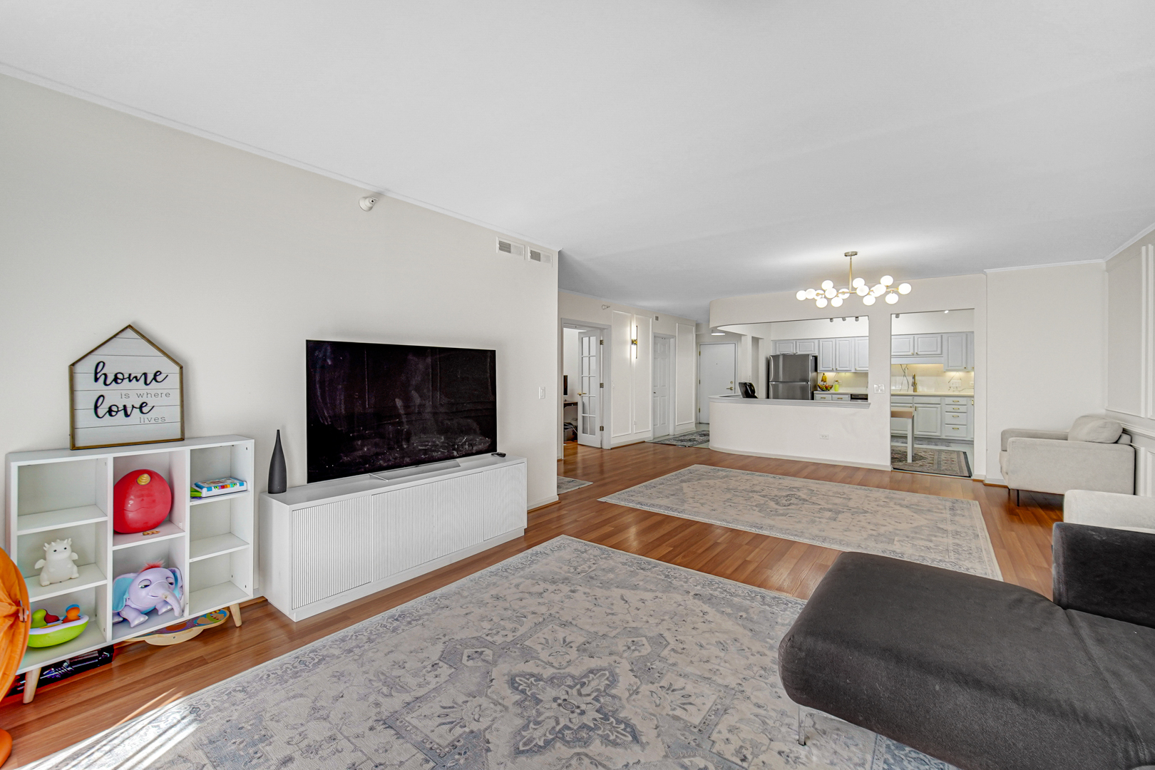 750 Pearson Street Unit: 302