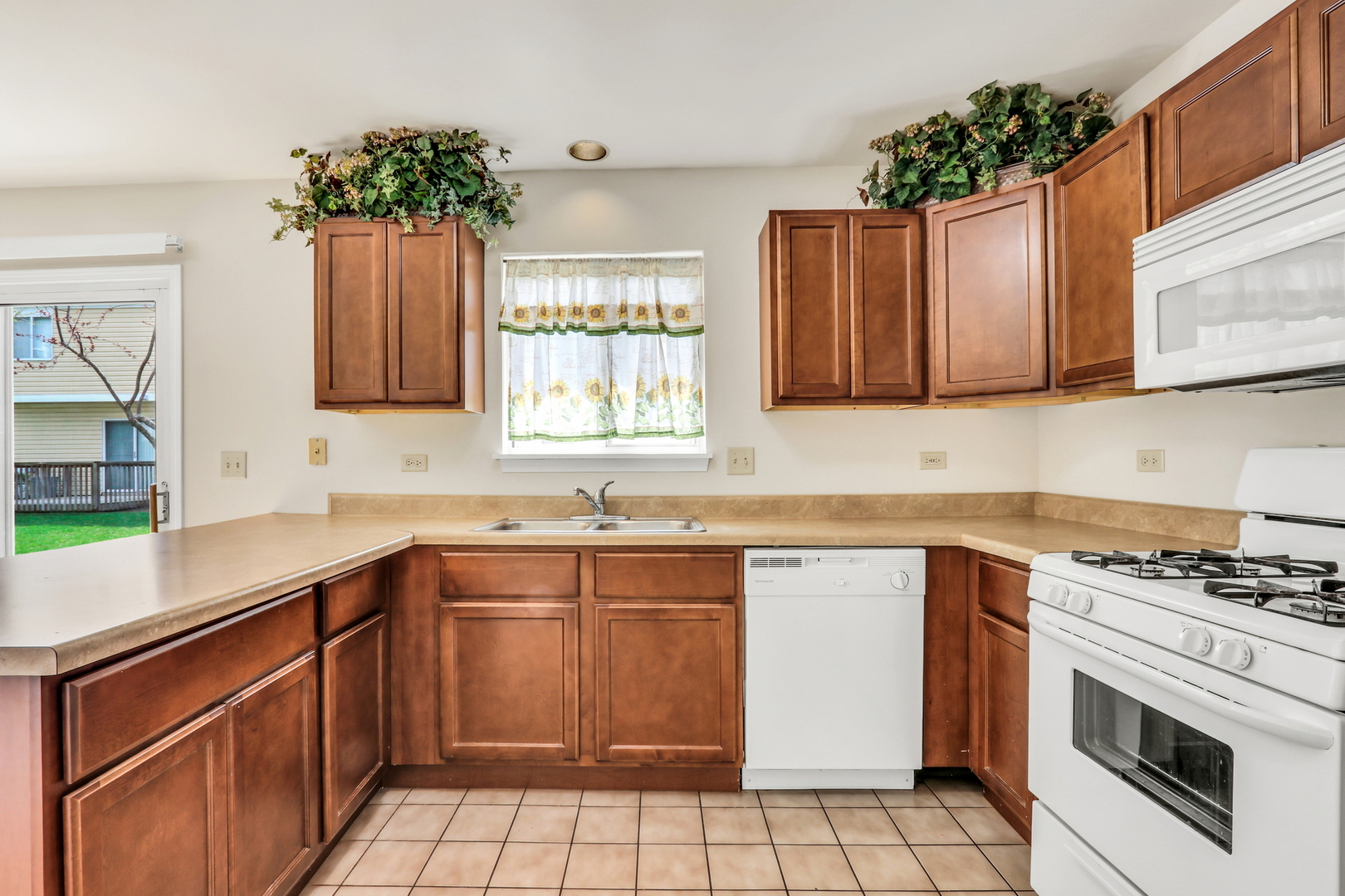 1879 Independence Court