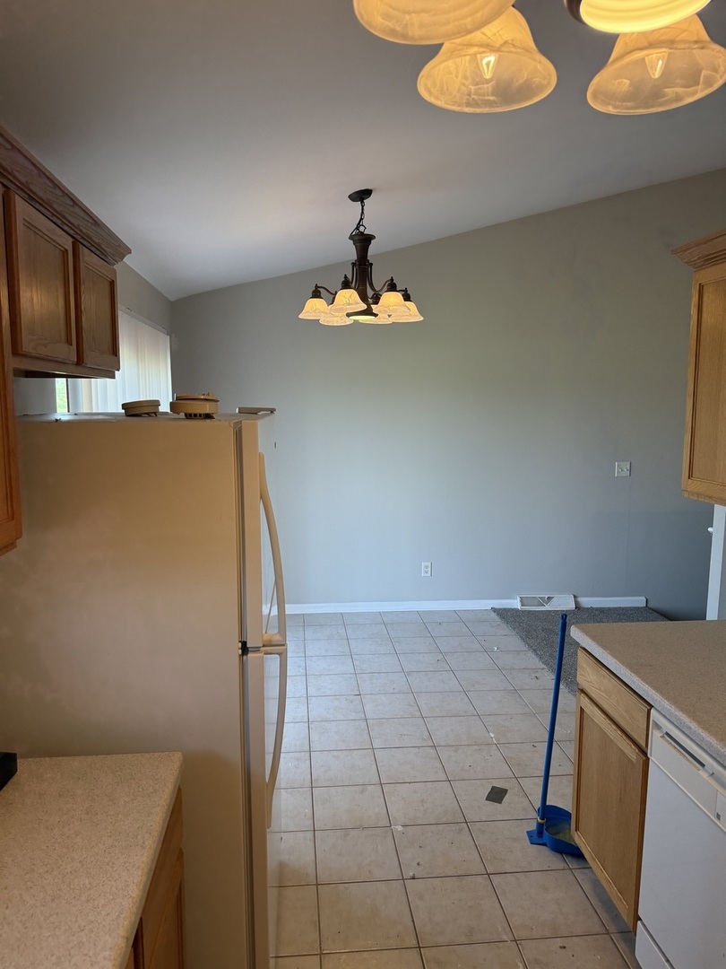 2502 Alpha Court E