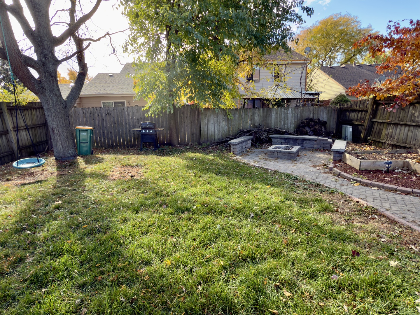 30w105 Maplewood Drive