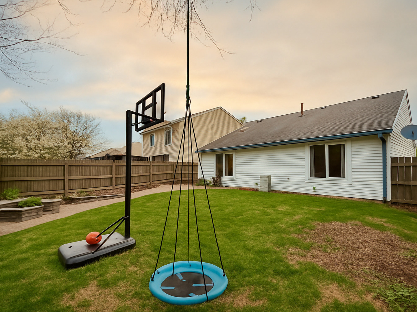 30w105 Maplewood Drive