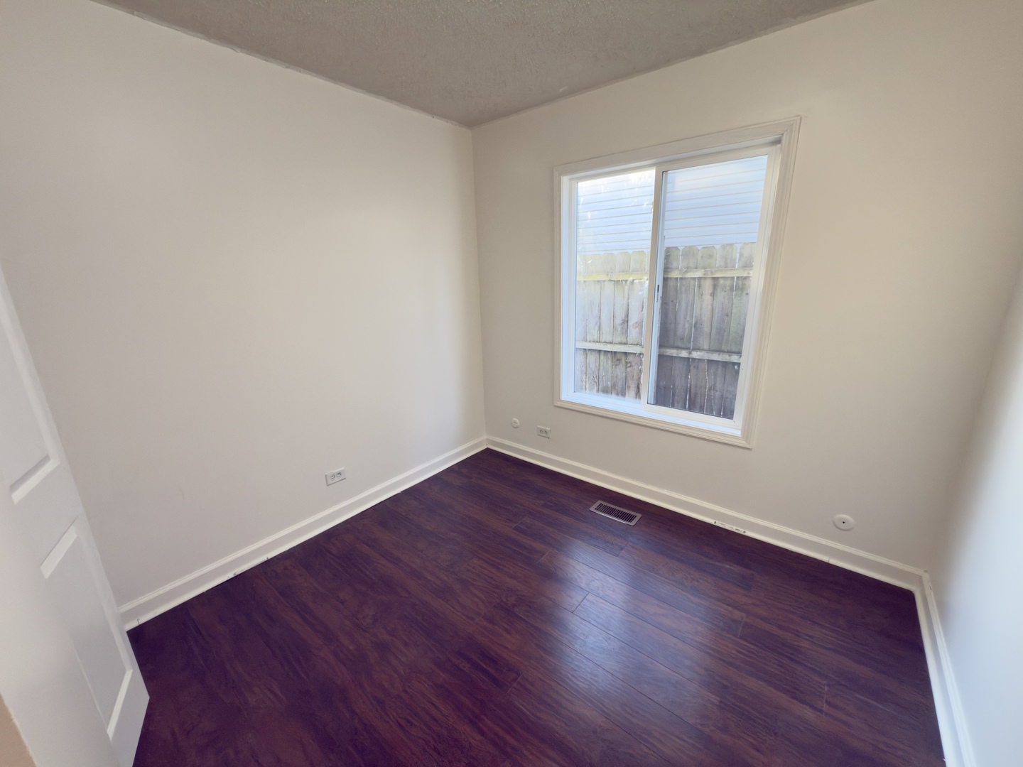 30w105 Maplewood Drive