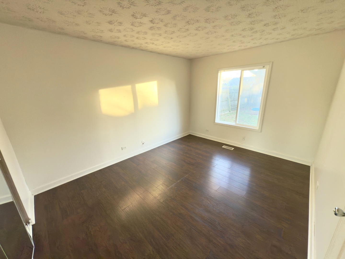 30w105 Maplewood Drive