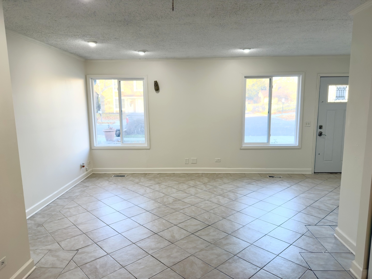 30w105 Maplewood Drive