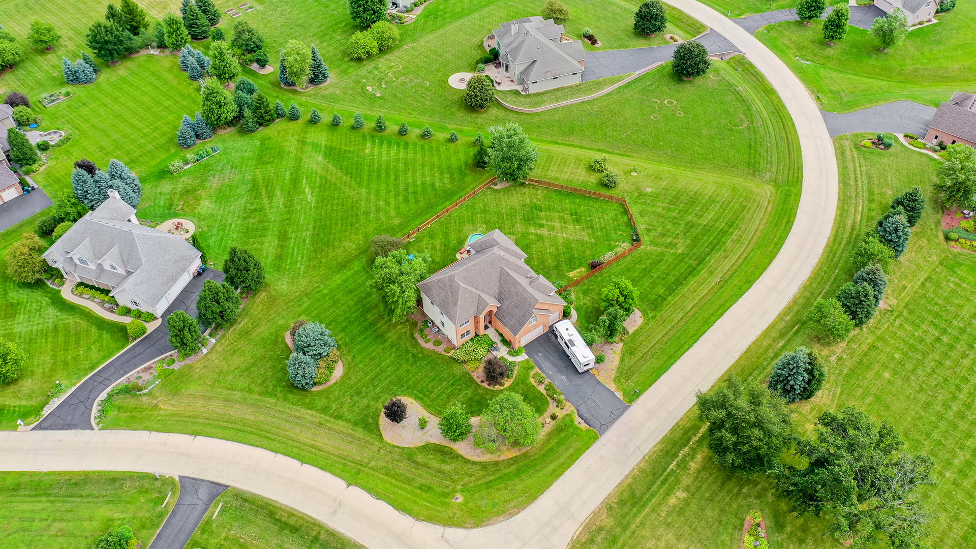 11809 Strawberry Lane