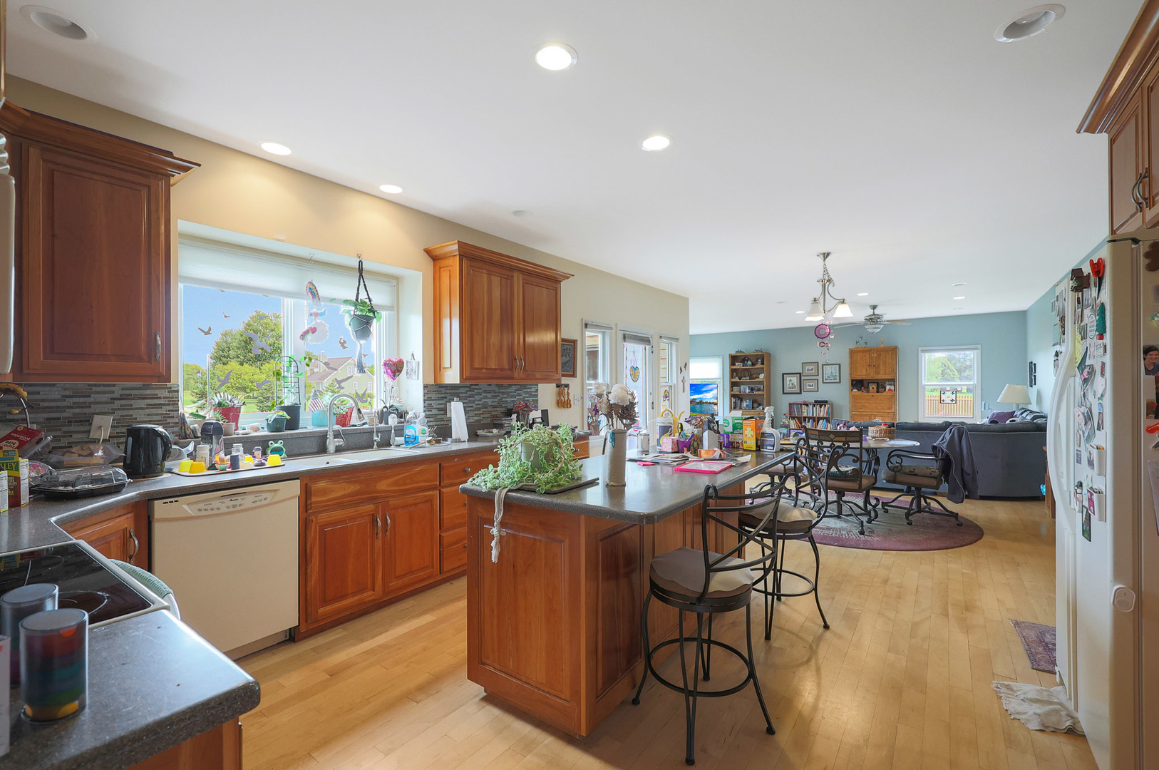 11809 Strawberry Lane