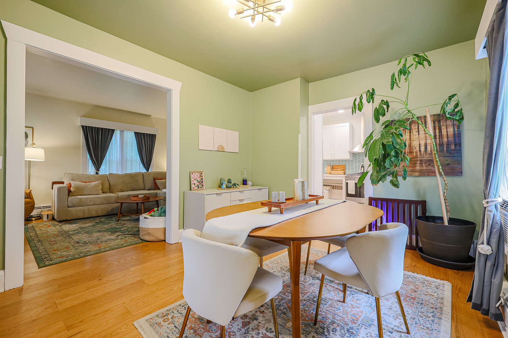 124 E Sunnyside Avenue