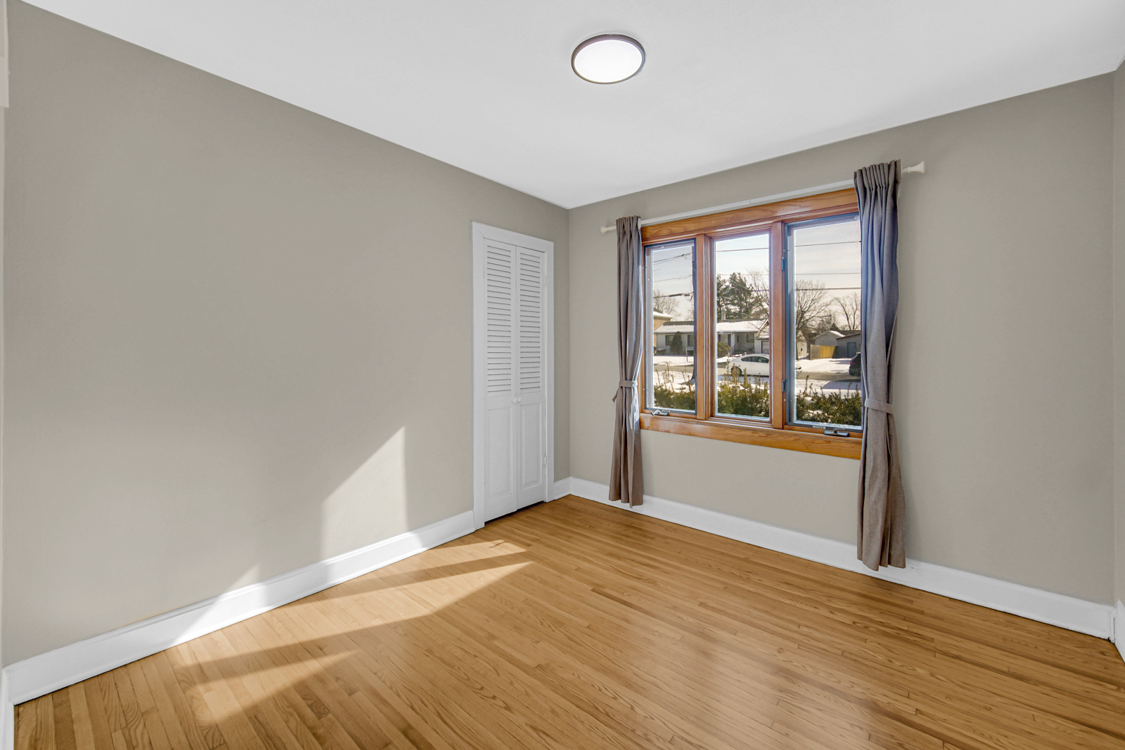 756 W Lincoln Lane