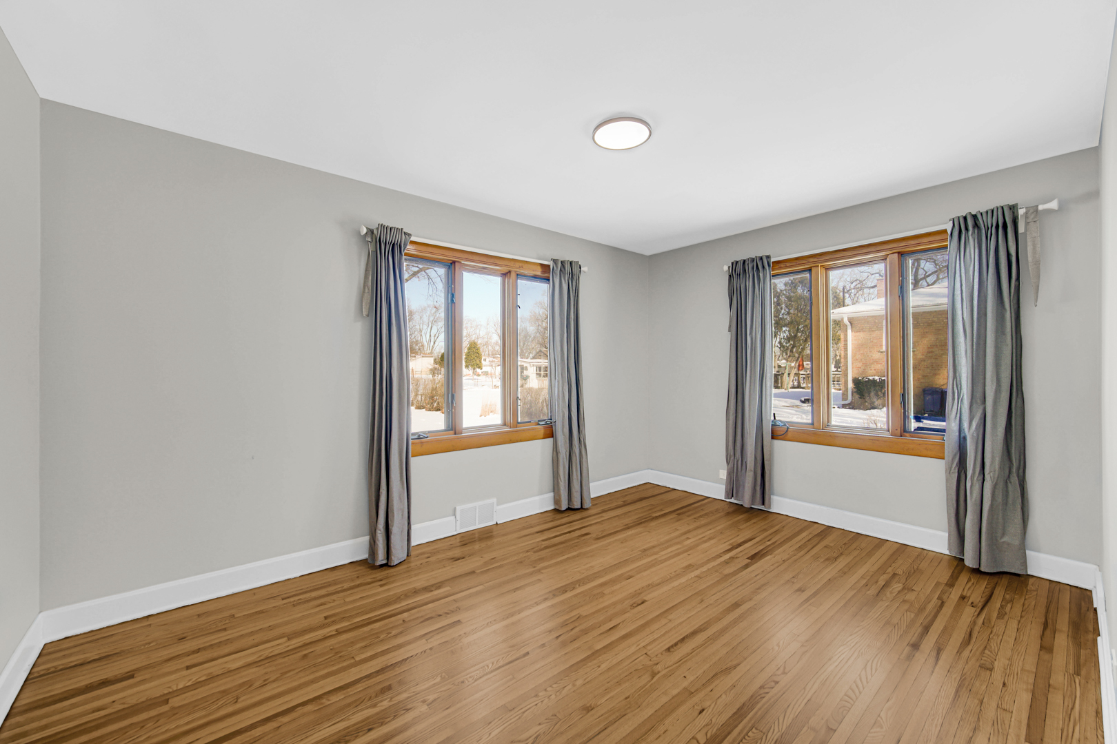 756 W Lincoln Lane