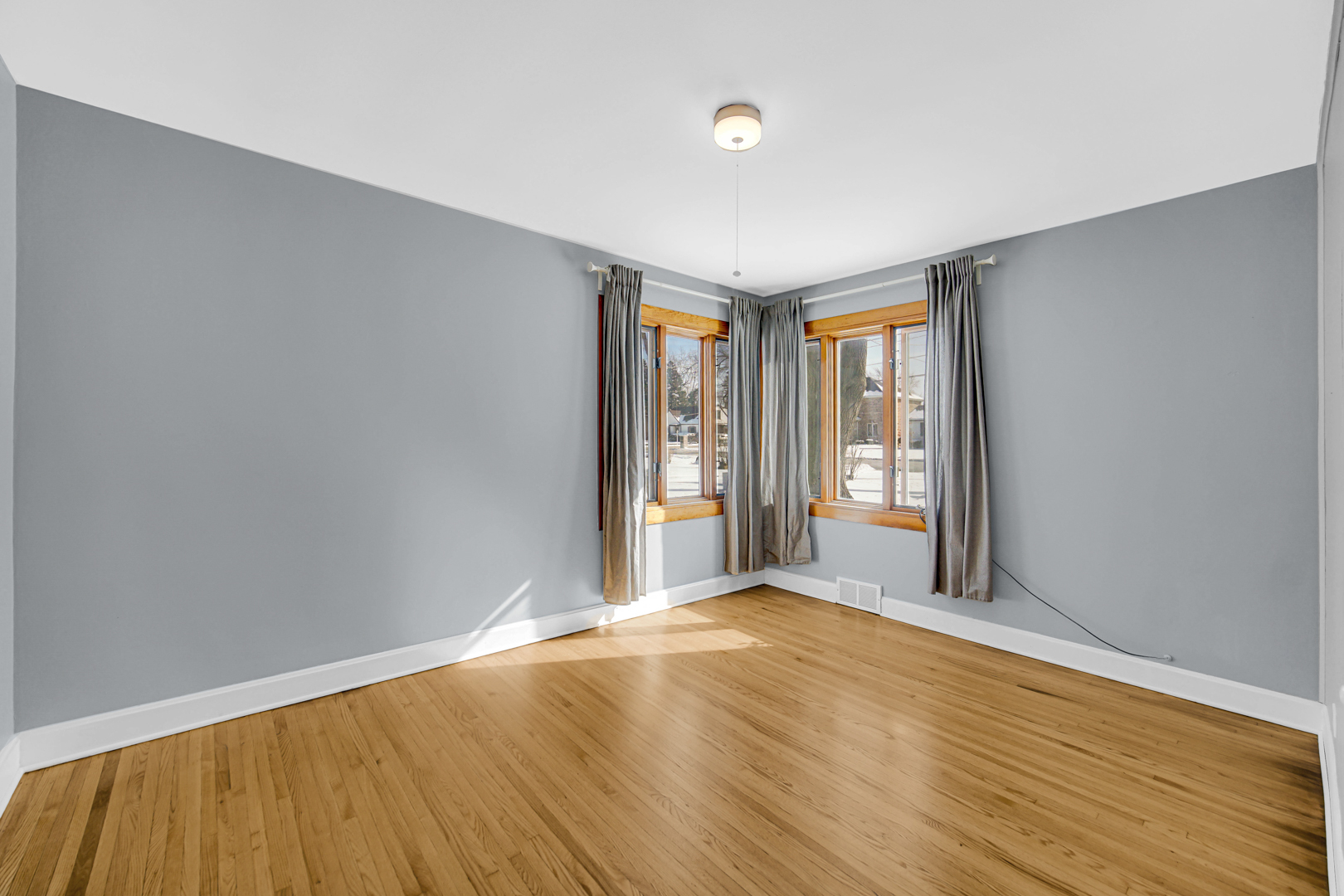 756 W Lincoln Lane