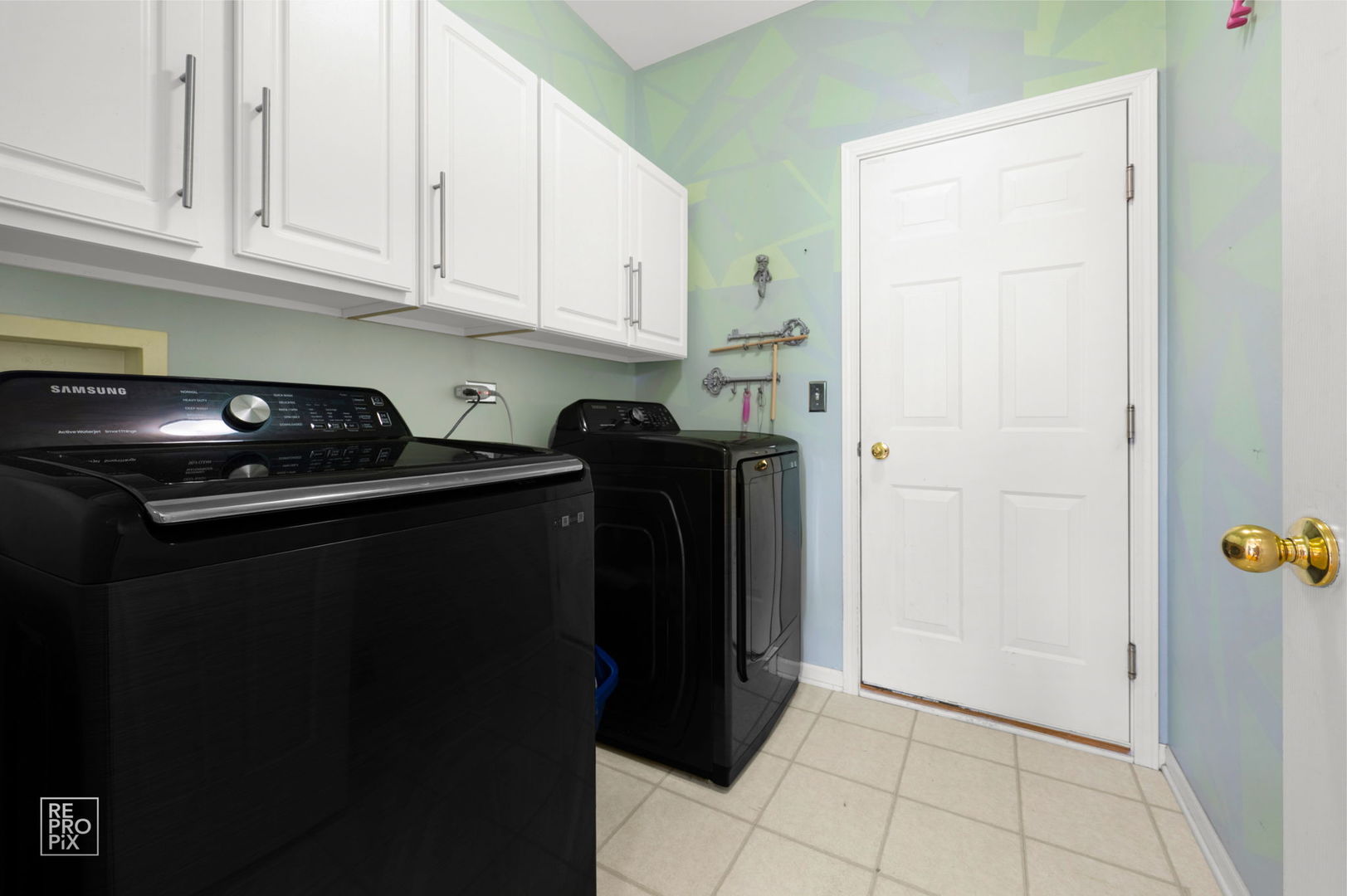 1558 Fox Sedge Trail