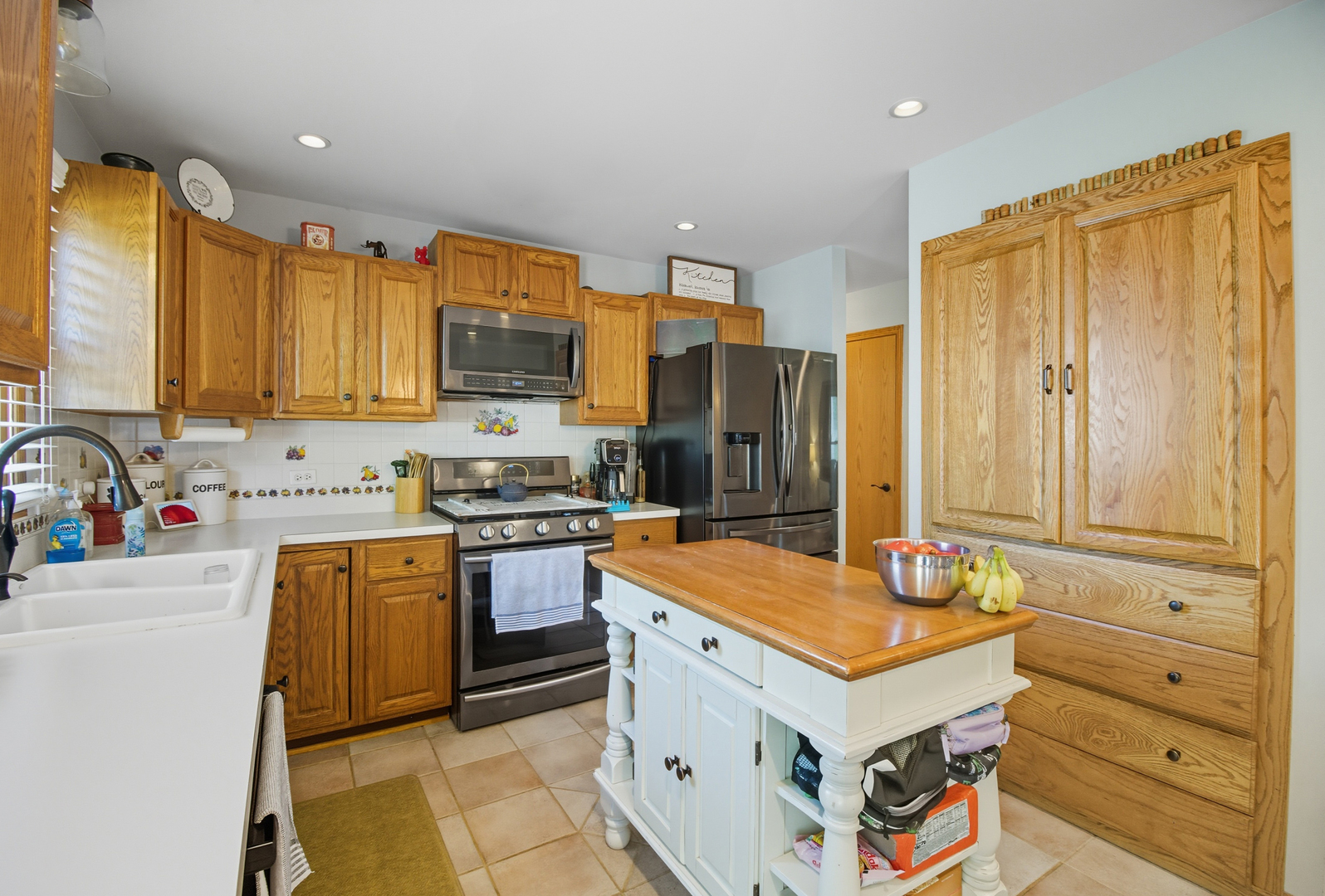10304 Wilmette Avenue