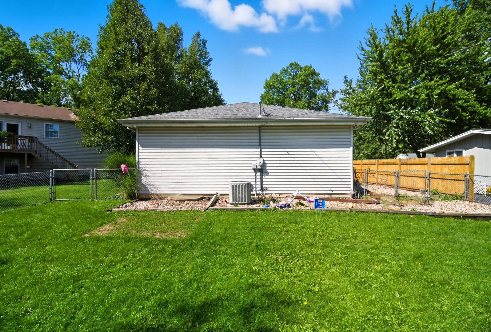 10304 Wilmette Avenue