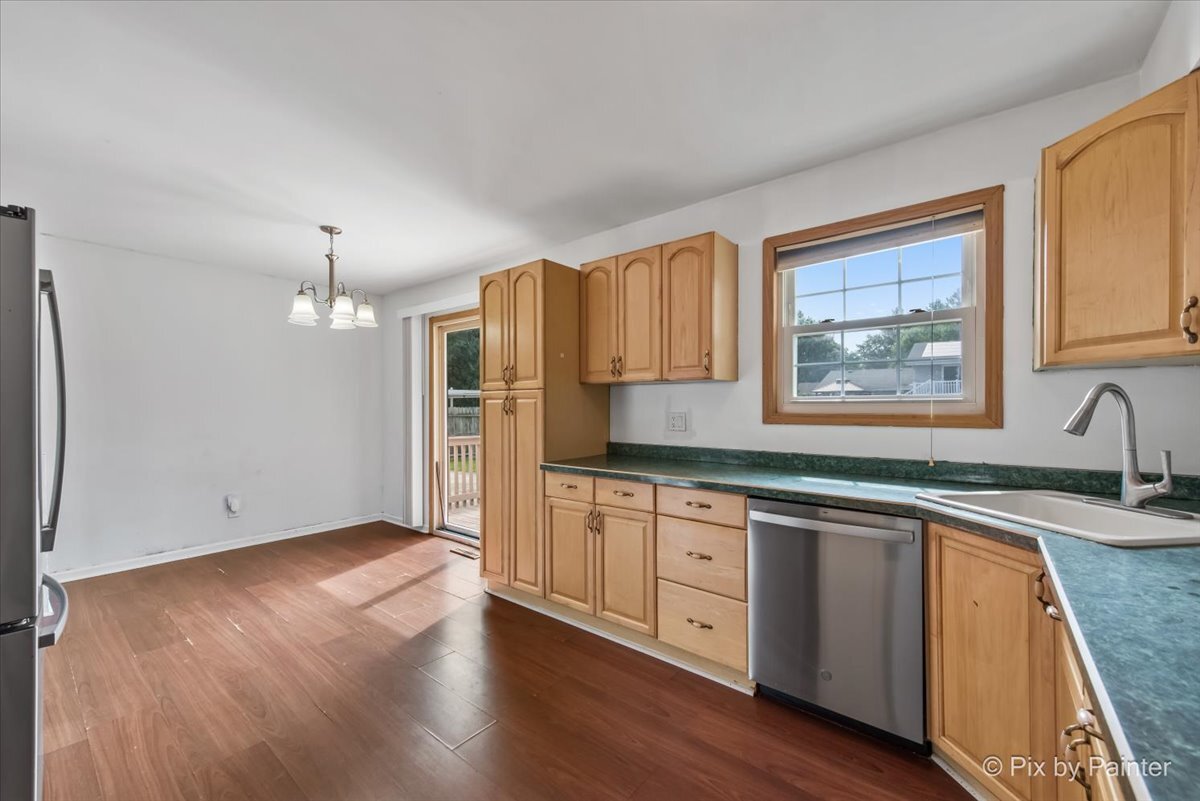 5011 Sandburg Drive