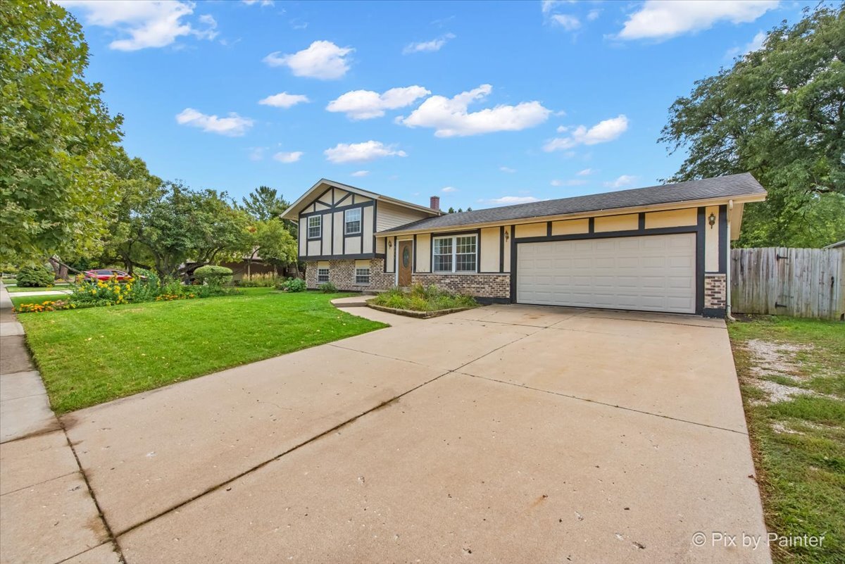 5011 Sandburg Drive