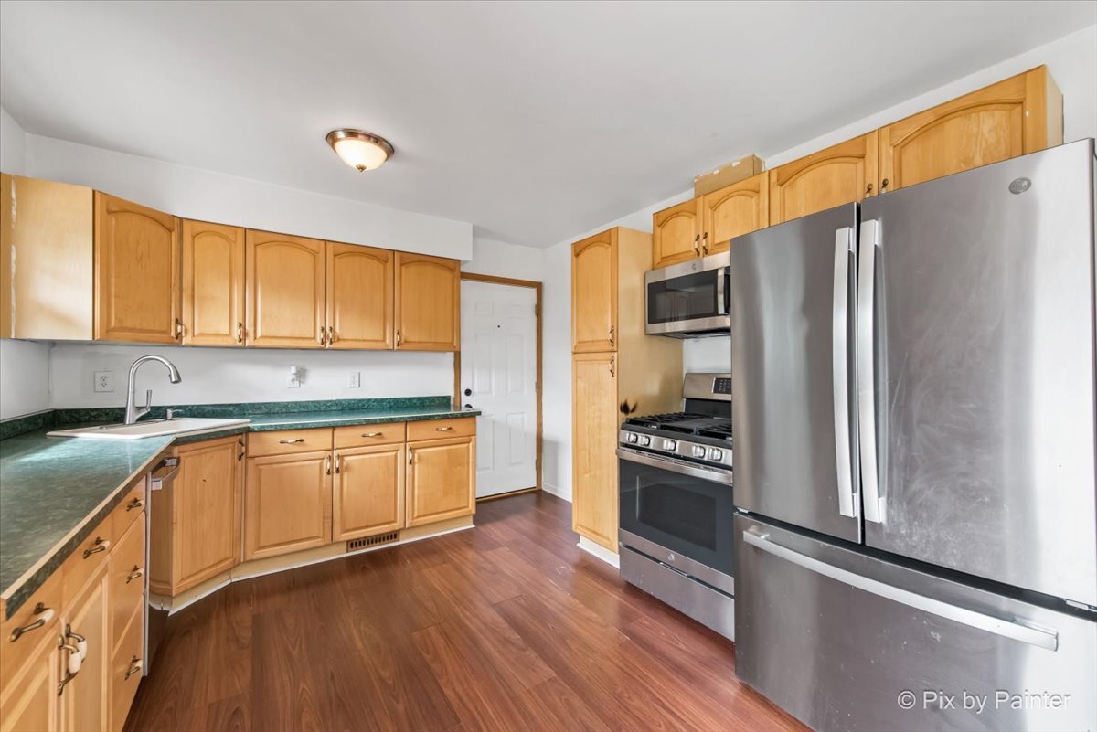 5011 Sandburg Drive