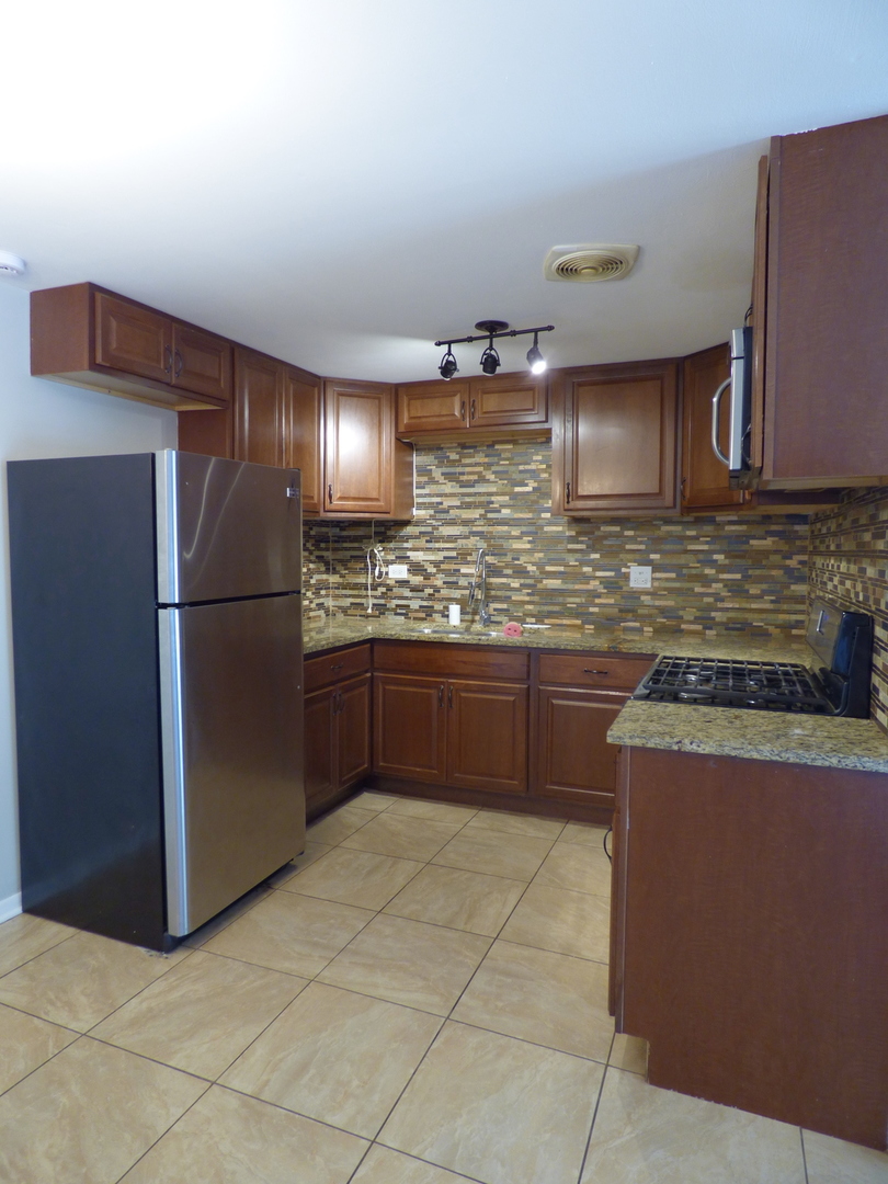 1321 Yarmouth Court
