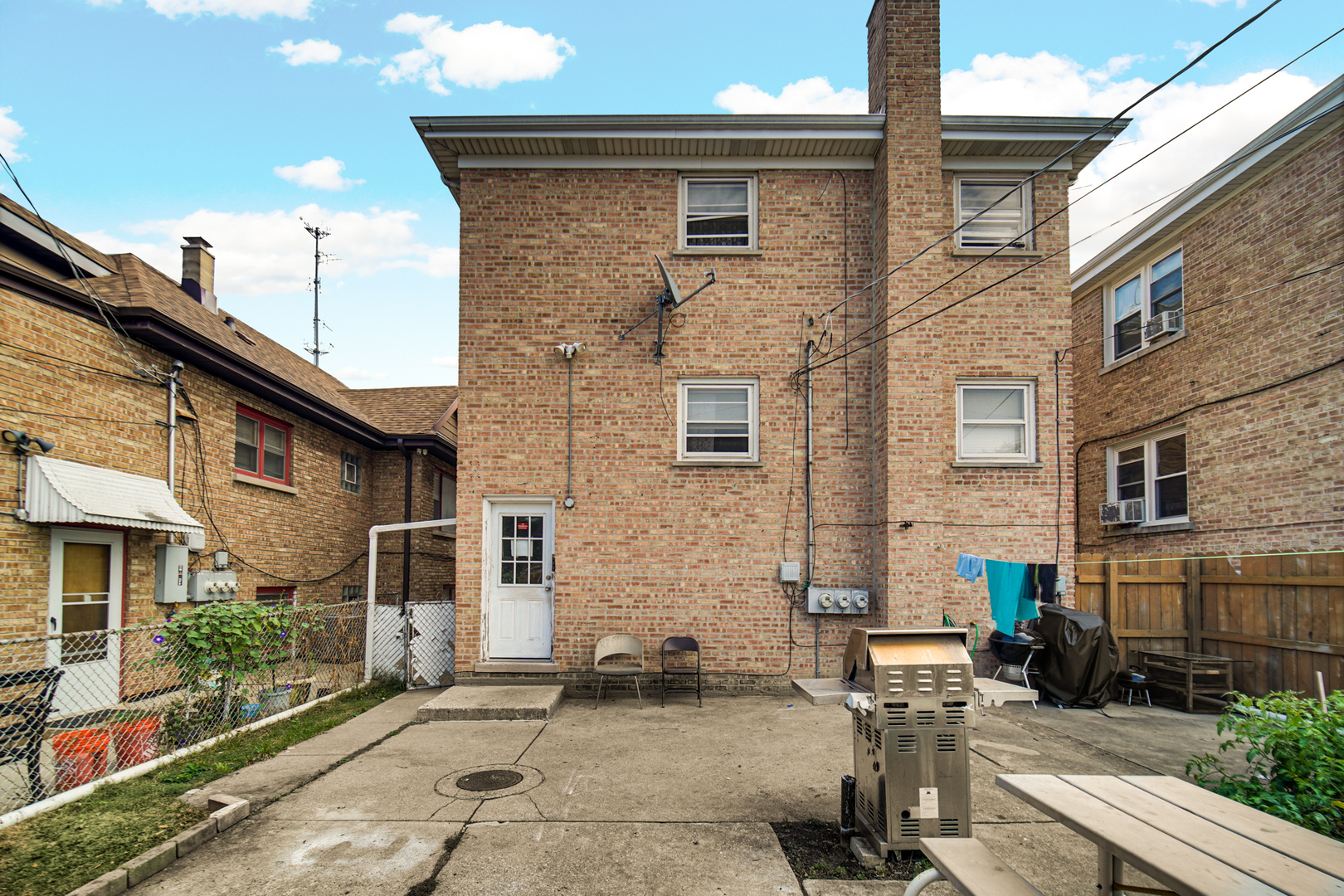 2510 N 72nd Court
