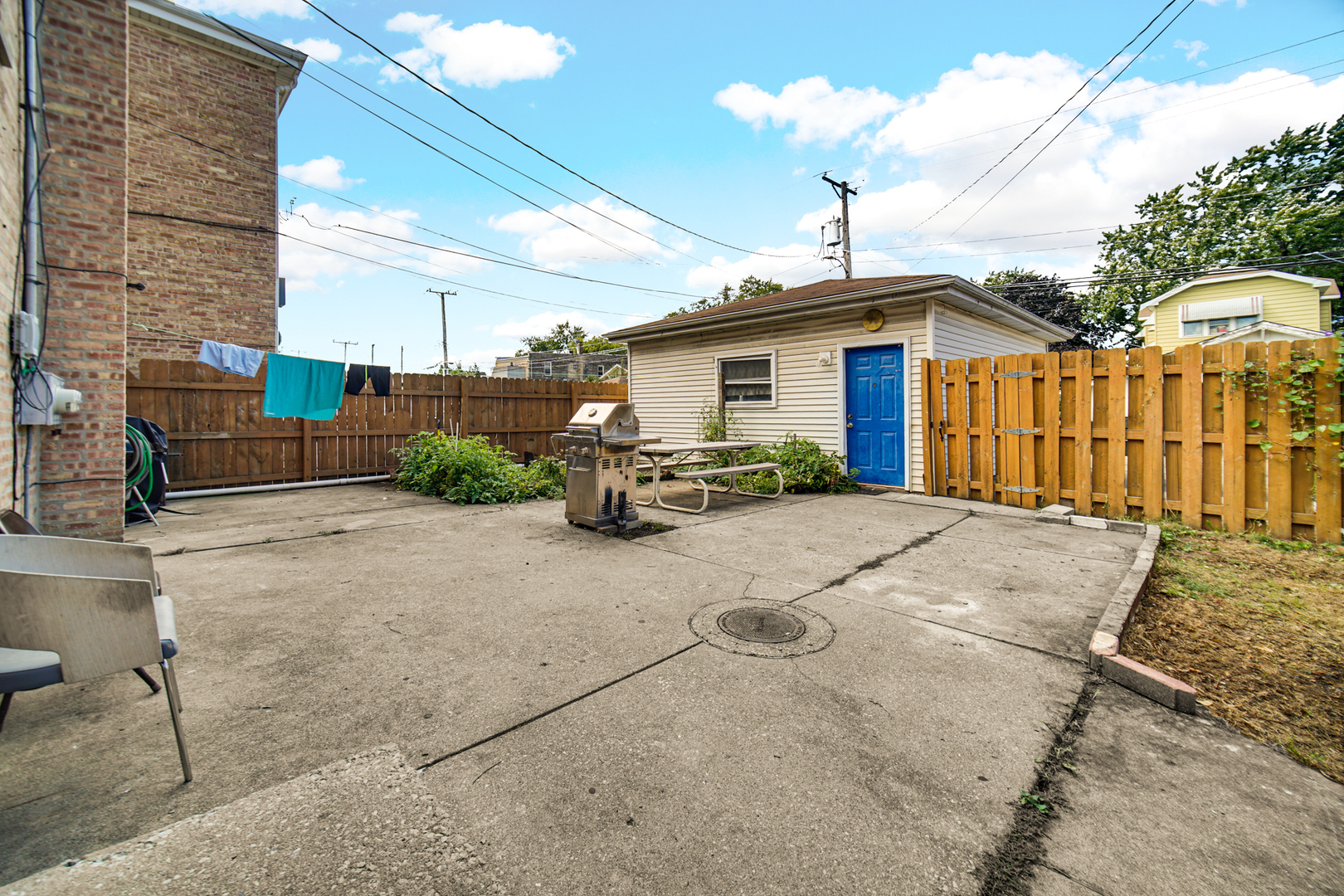 2510 N 72nd Court