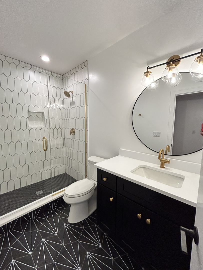 444 E Schiller Street