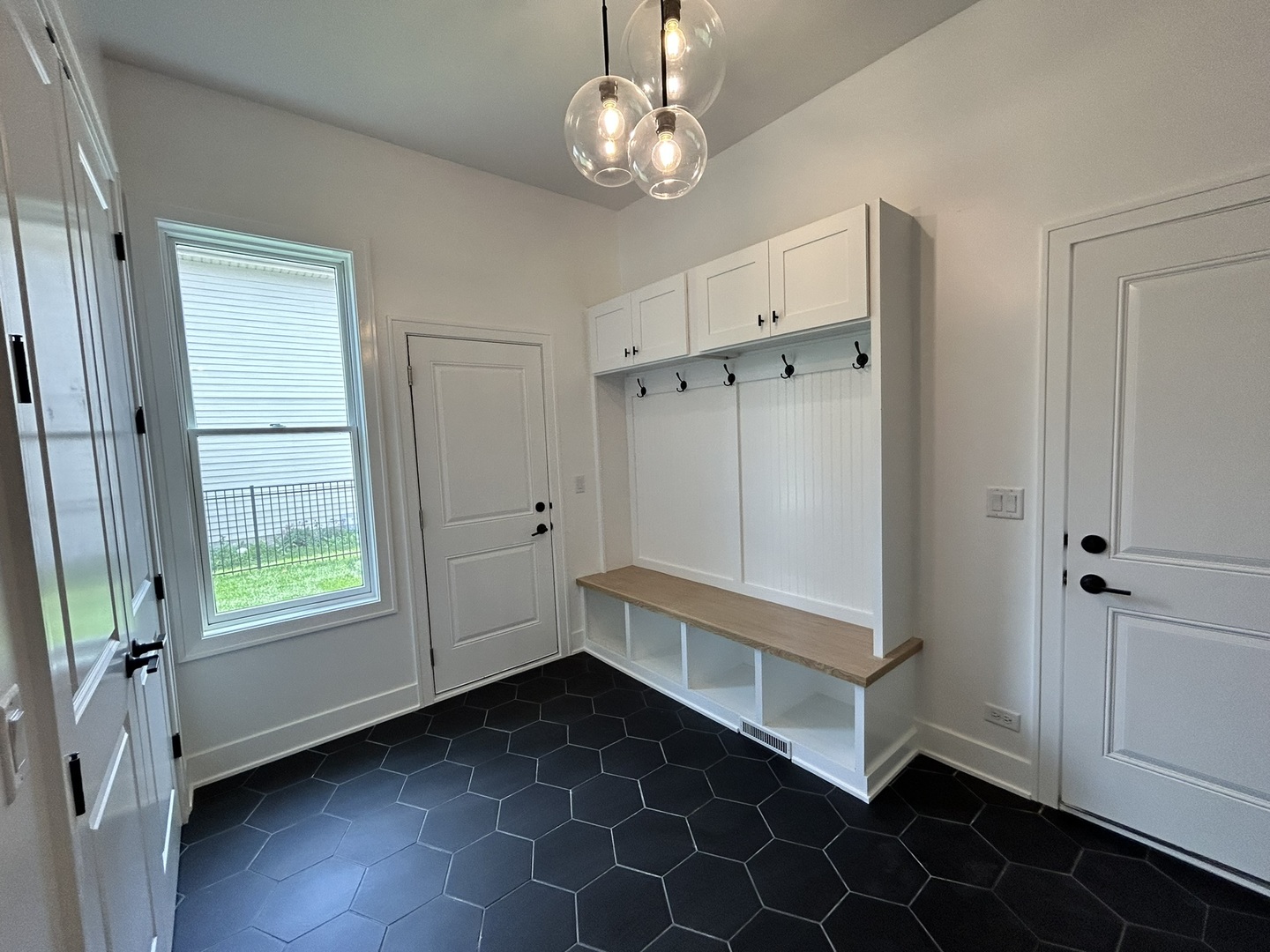 444 E Schiller Street