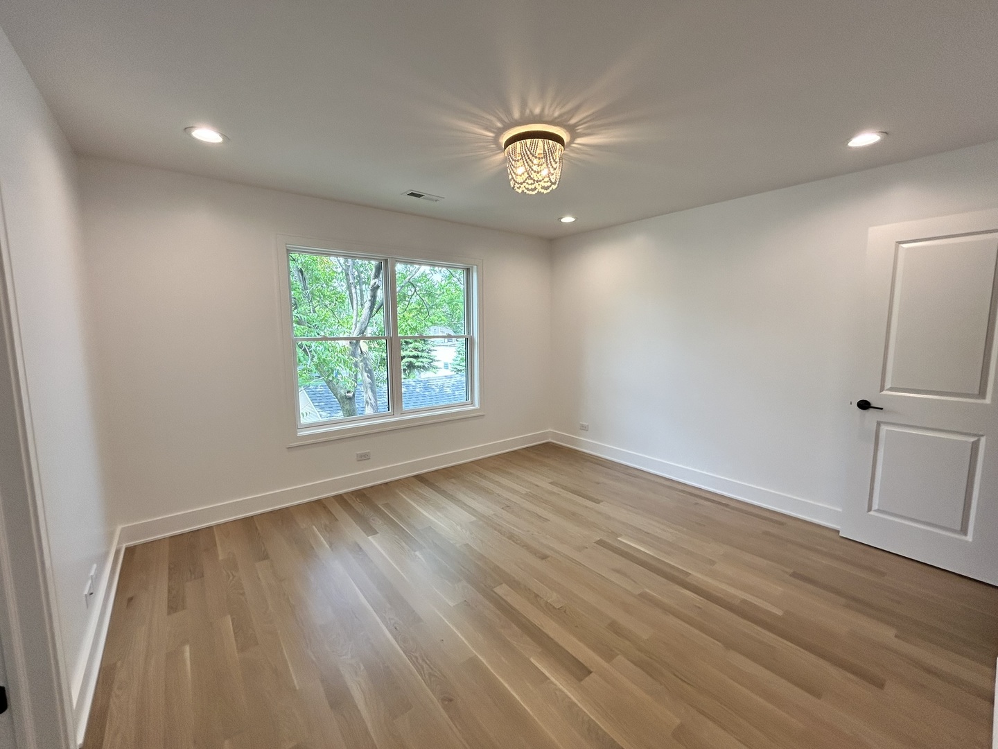 444 E Schiller Street