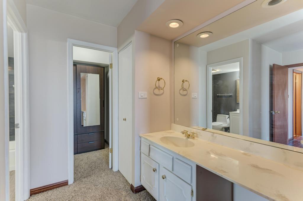 465 W Dominion Drive Unit: 1001