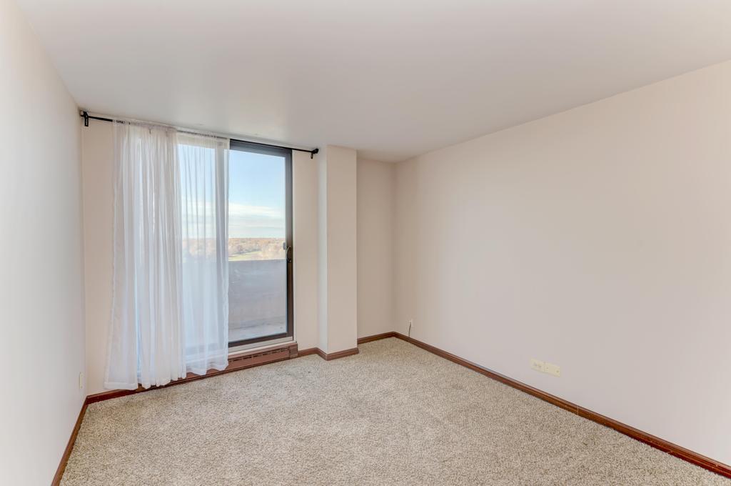 465 W Dominion Drive Unit: 1001