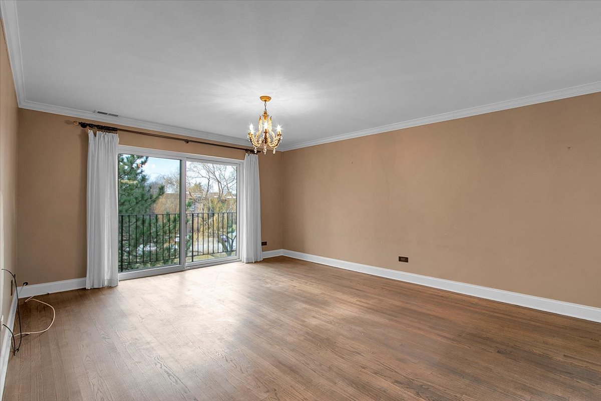 1002 Castilian Court Unit: 302