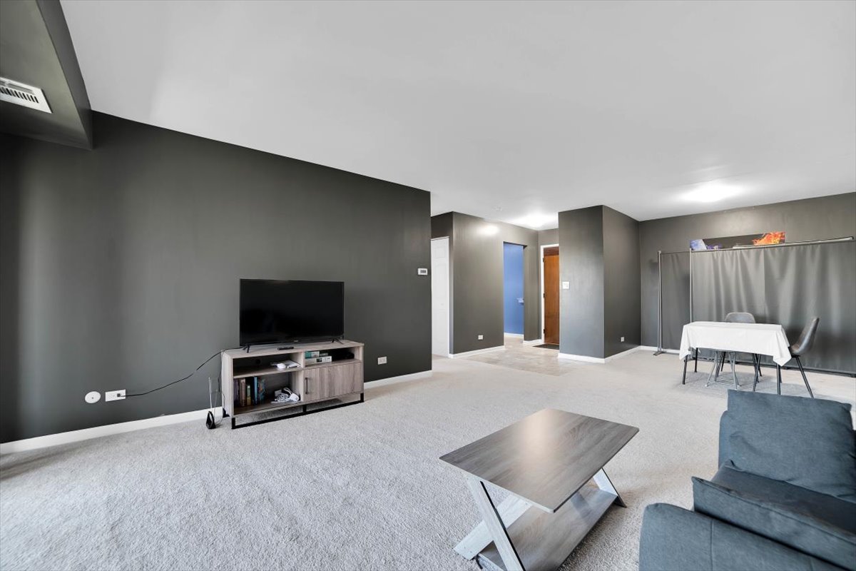 500 W Huntington Commons Road Unit: 449