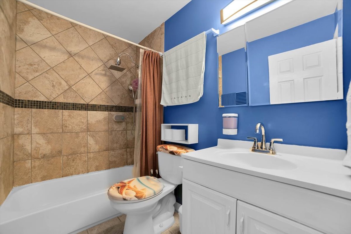 500 W Huntington Commons Road Unit: 449