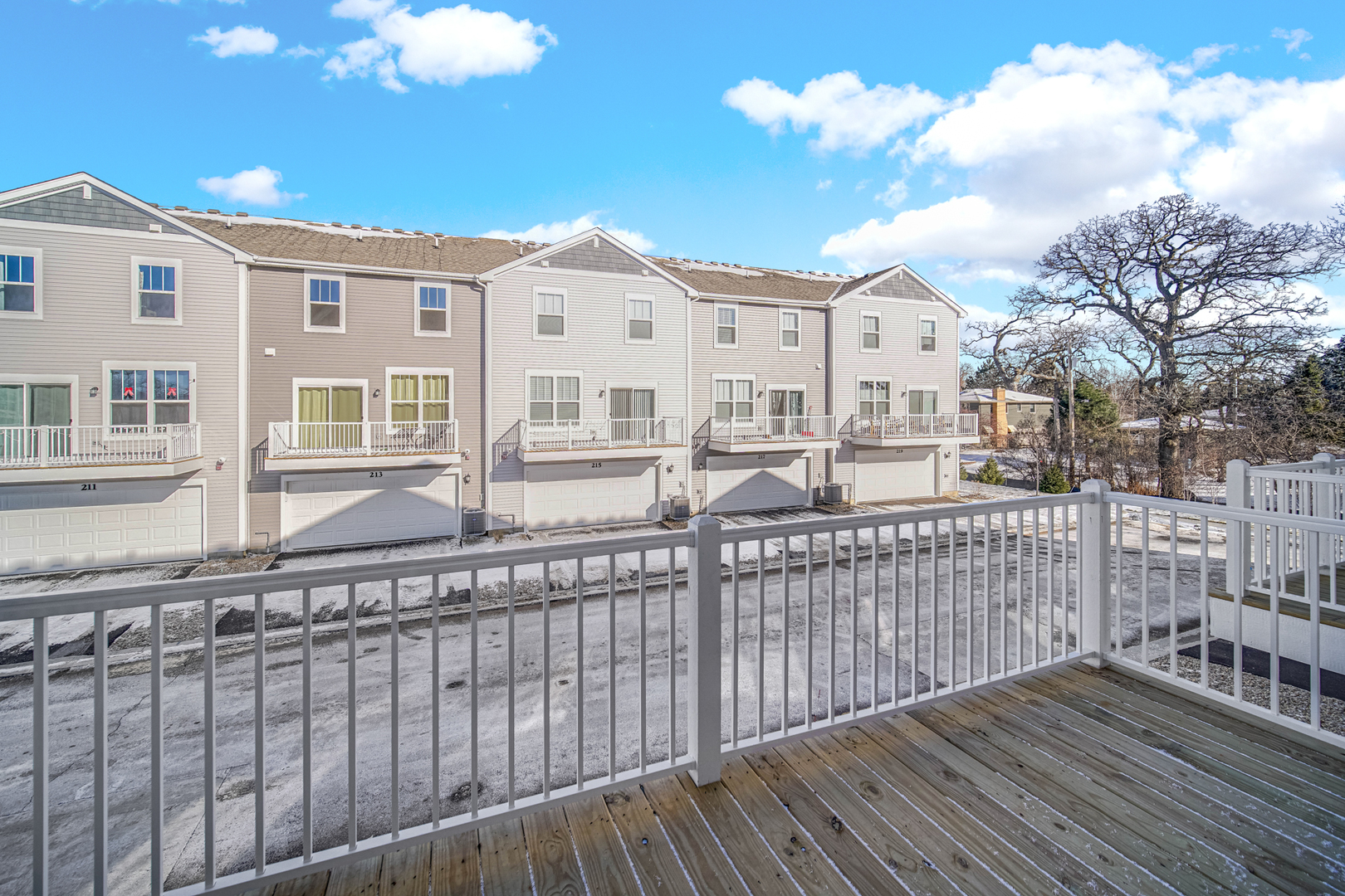 203 Settlers Place Unit: 203