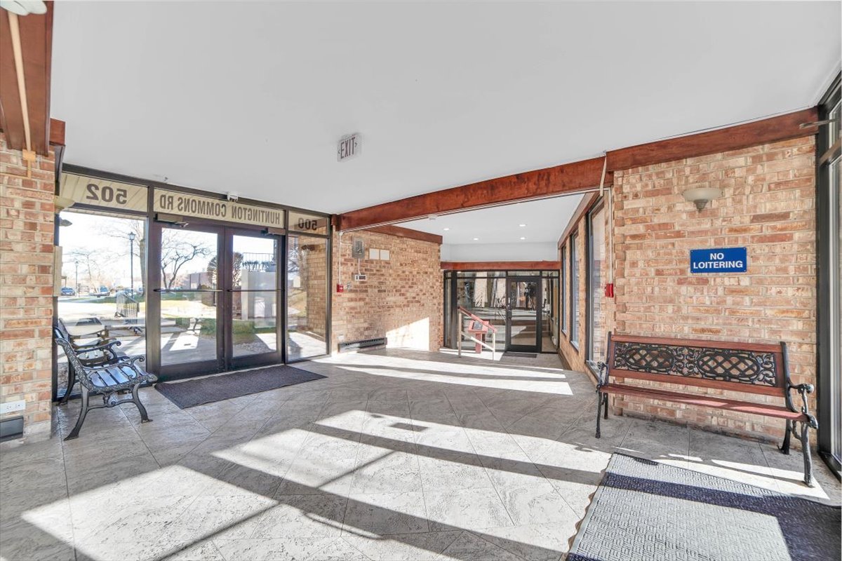 500 W Huntington Commons Road Unit: 448