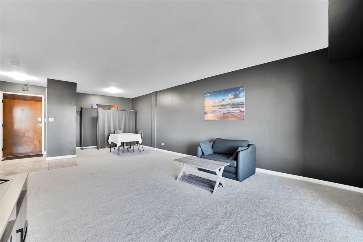 500 W Huntington Commons Road Unit: 448