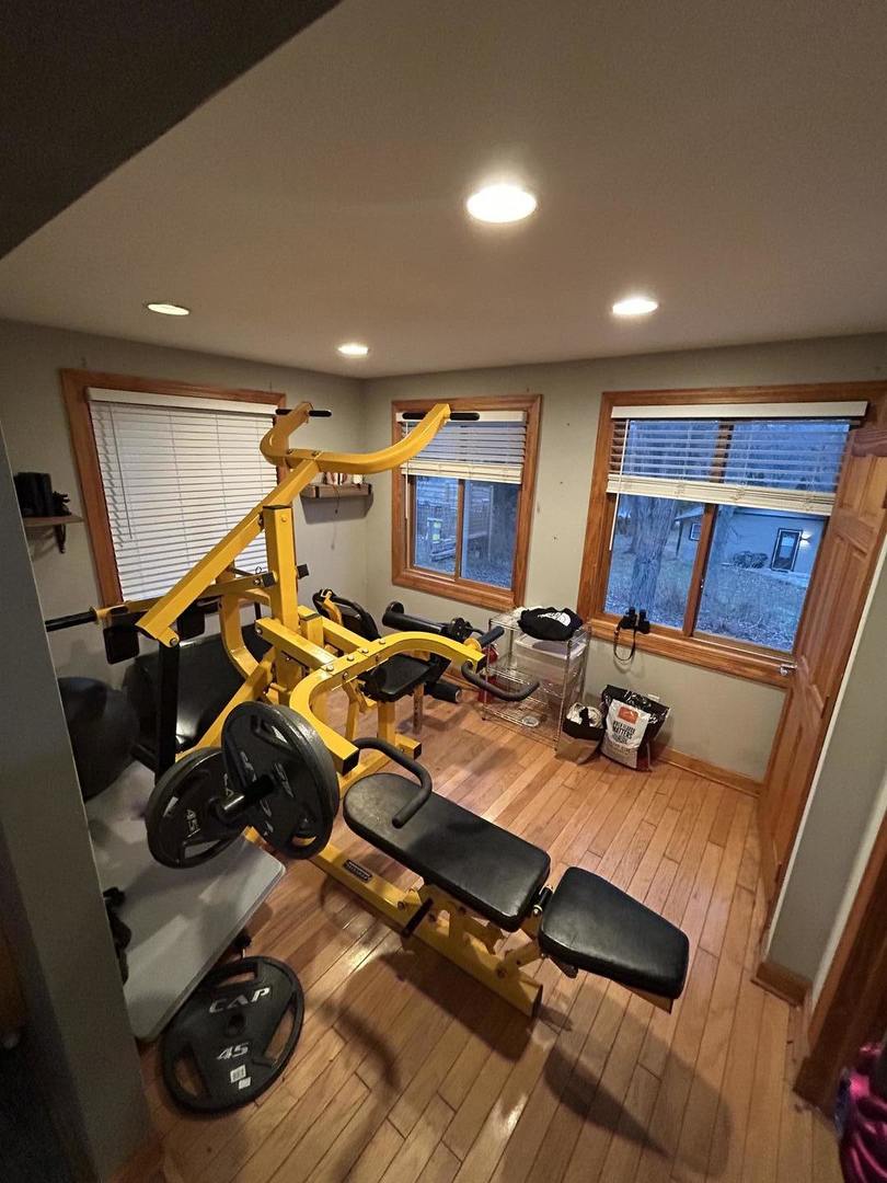 7N054 Jackson Avenue