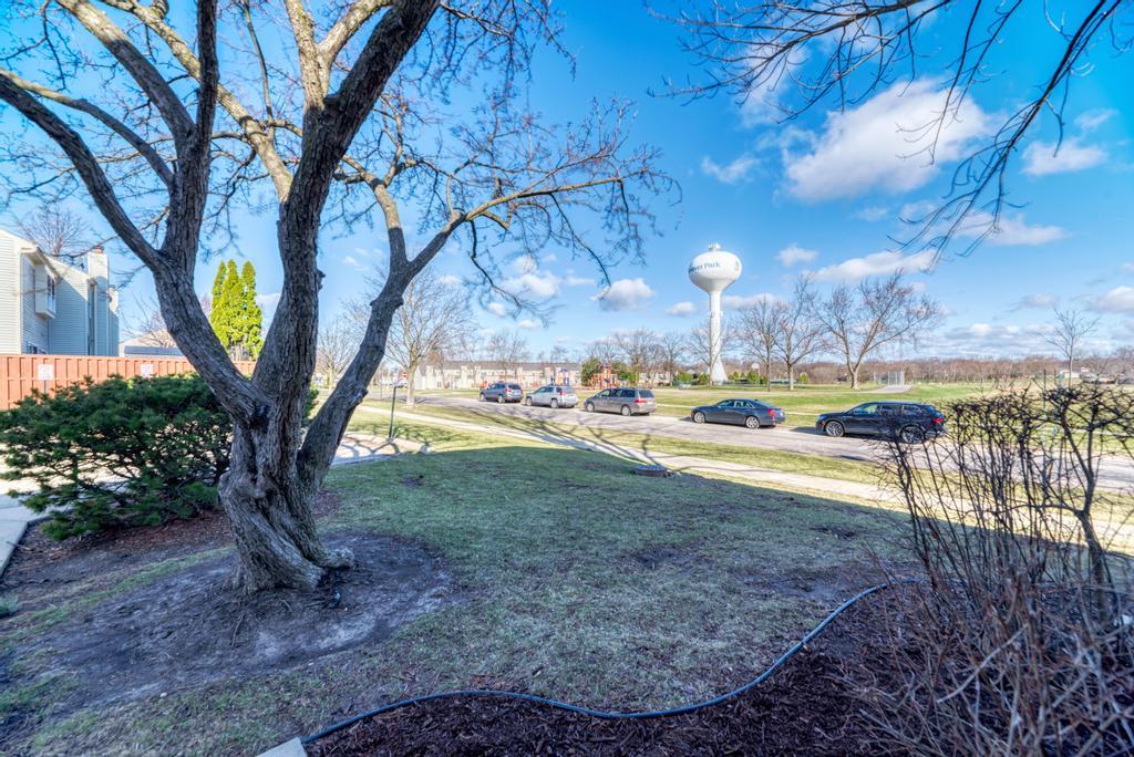 7583 WATERFORD Drive Unit: 7583