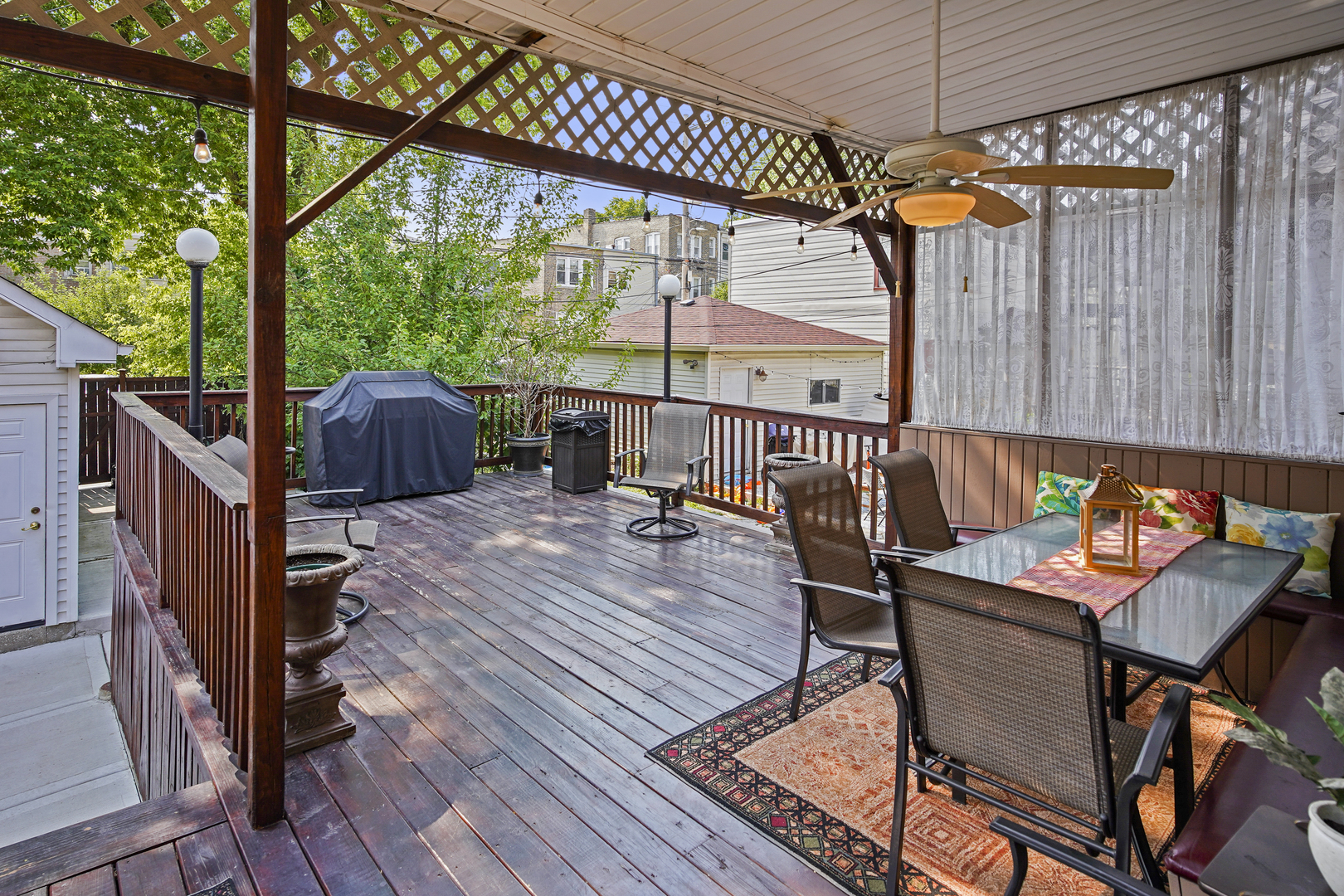 5404 N Christiana Avenue N